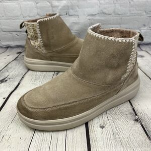 Hey Dude Boots Women’s Size 9 Mel Suede Ankle Booties Pull On Tan 122090504